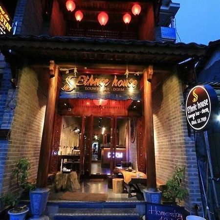 Ethnic House Lounge Bar & Hostel Dồng Van Bagian luar foto
